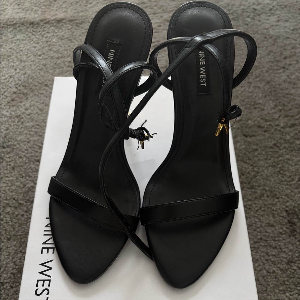 Nine West Black Heels with Gold Accents - Picture 4 of 7